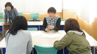 【作戦会議中】