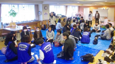 【施設見学の後はグループワーク】
