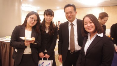 学生と言語聴覚療法学科 中山先生