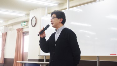 上記内容を講義する坂野先生