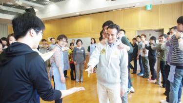 勝ったら思わず笑みがこぼれます!