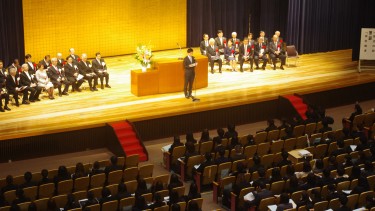 在校生からのお祝いの言葉