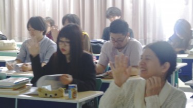 ためになる!と、学生たちも真剣です。