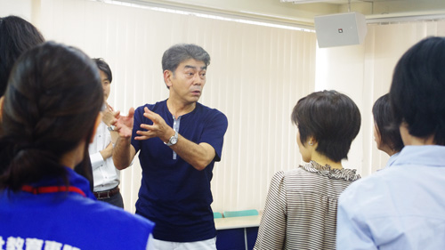 最初はやり方、効果などを教えてもらいます♪