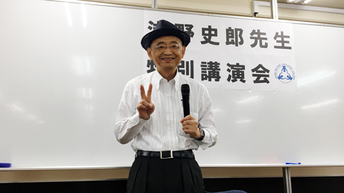 ユーモア溢れる講義を行っていただきます