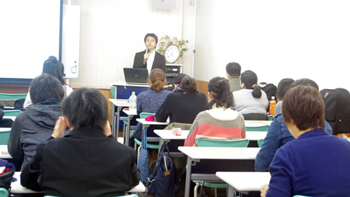 世界で活躍する介護福祉士に！