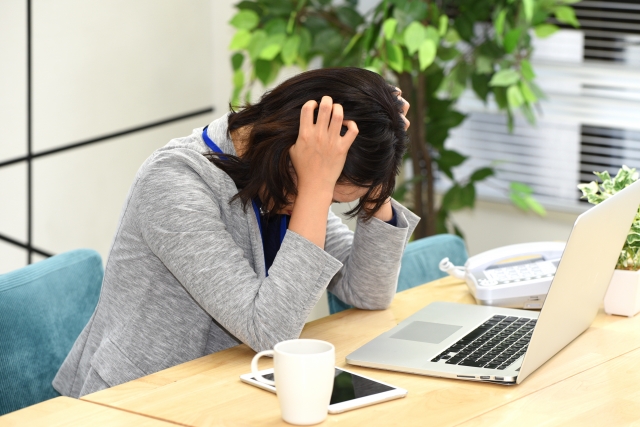 社会福祉士の大変さや苦労のサムネイル画像