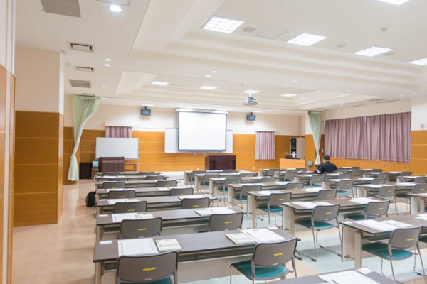 社会福祉士に関連する組織についてのサムネイル画像