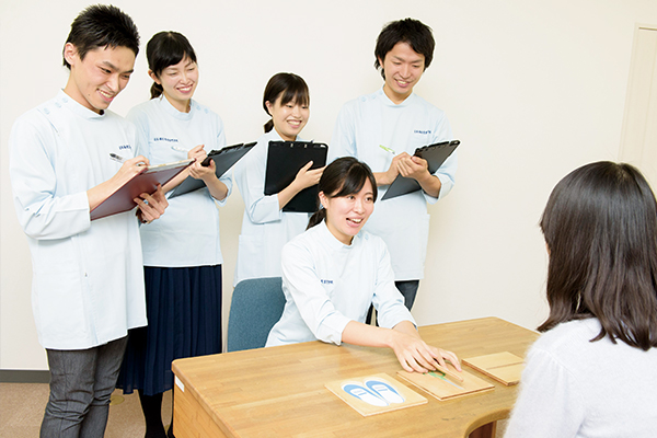 言語聴覚士の魅力ややりがいのサムネイル画像