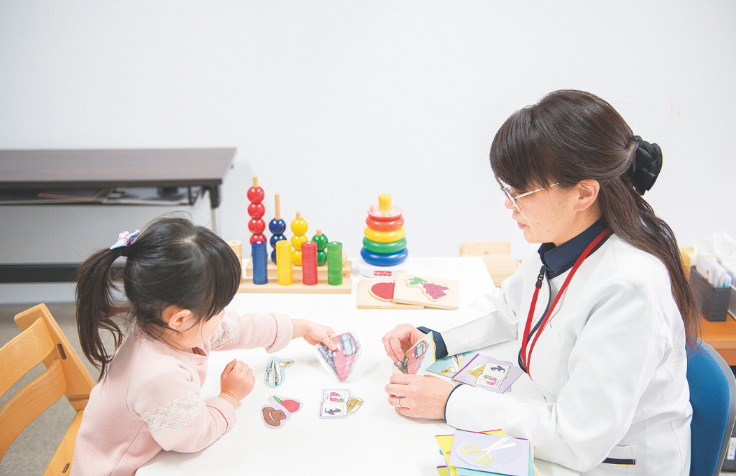 保育士から言語聴覚士へ｜小児分野で専門性を深める資格取得方法のサムネイル画像